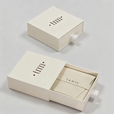 картонная коробка для сережек