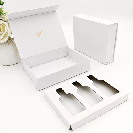 жесткие коробки с магнитным замком