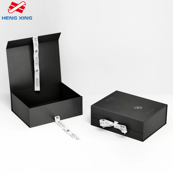 подарочная коробка с магнитной застежкой на крышке подарочная коробка с магнитной застежкой на крышке