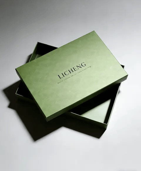 Коробка с крышкой и основанием